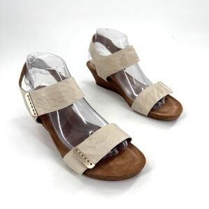 Sofft Verdi Womens Size 8.5M Beige Ecru Leather Wedge Sandals Comfort Casual